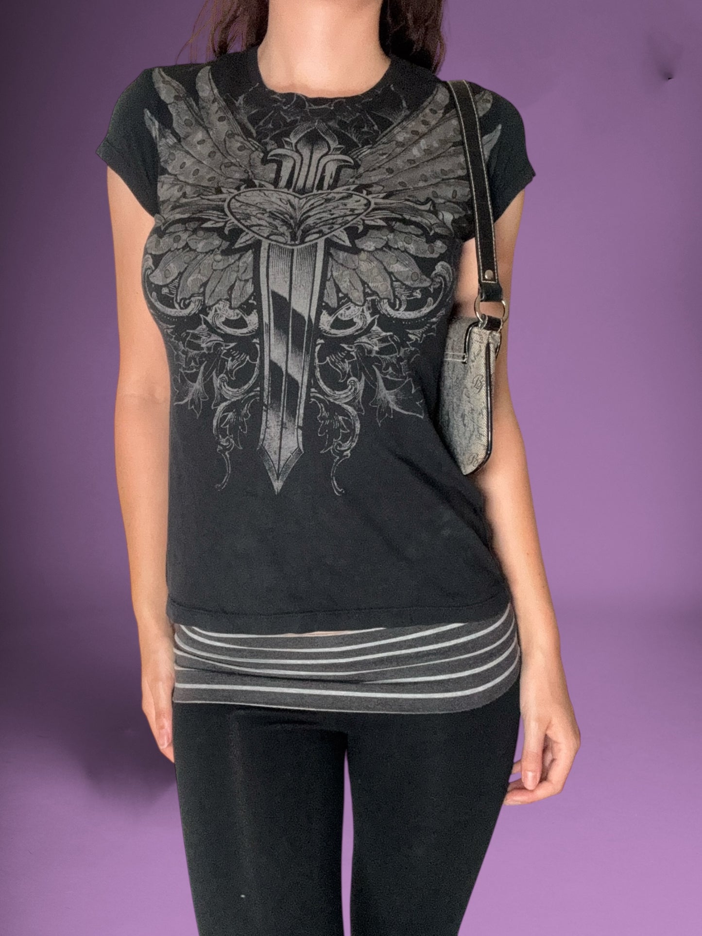 Grunge Wing Tee ♡ Size M