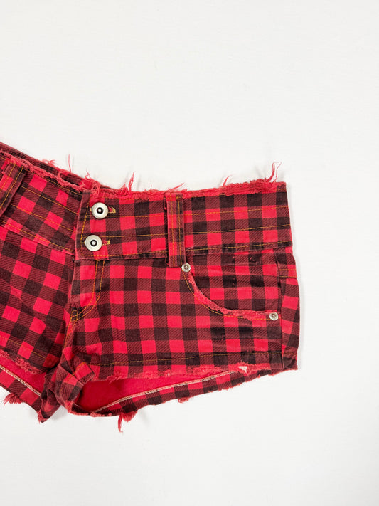 Red Plaid Skull Shorts ♡ S