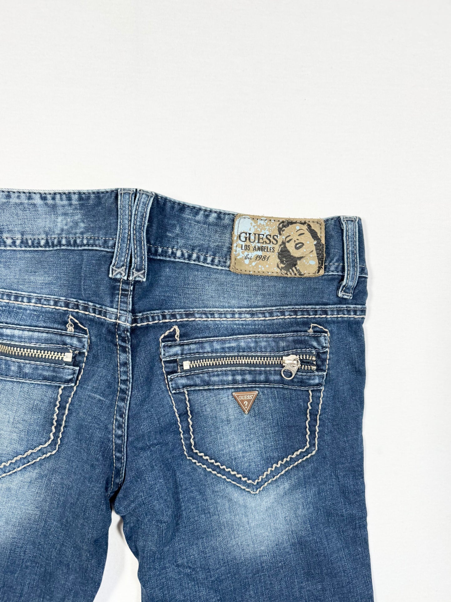 Guess Zipper Straight Leg Jeans ♡ Size S