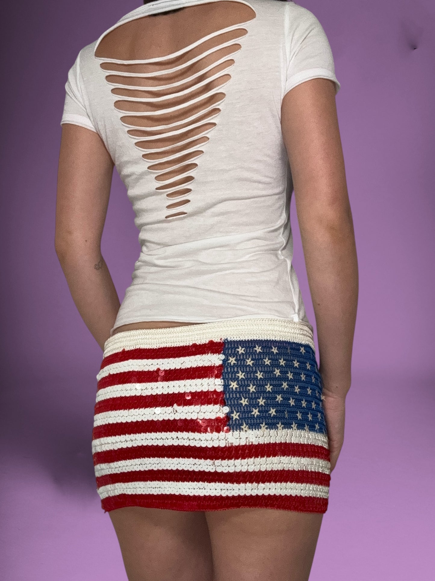 Flag Kiss Cutout Tee ♡ Size S