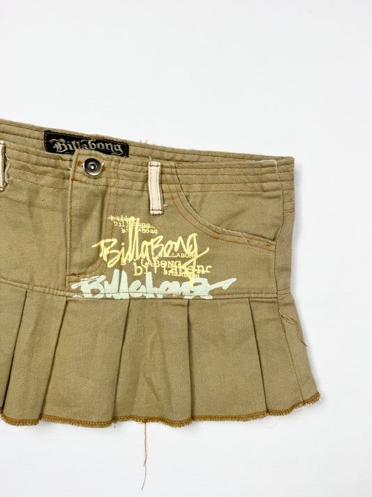 Billabong Pleated Mini Skirt ♡ M