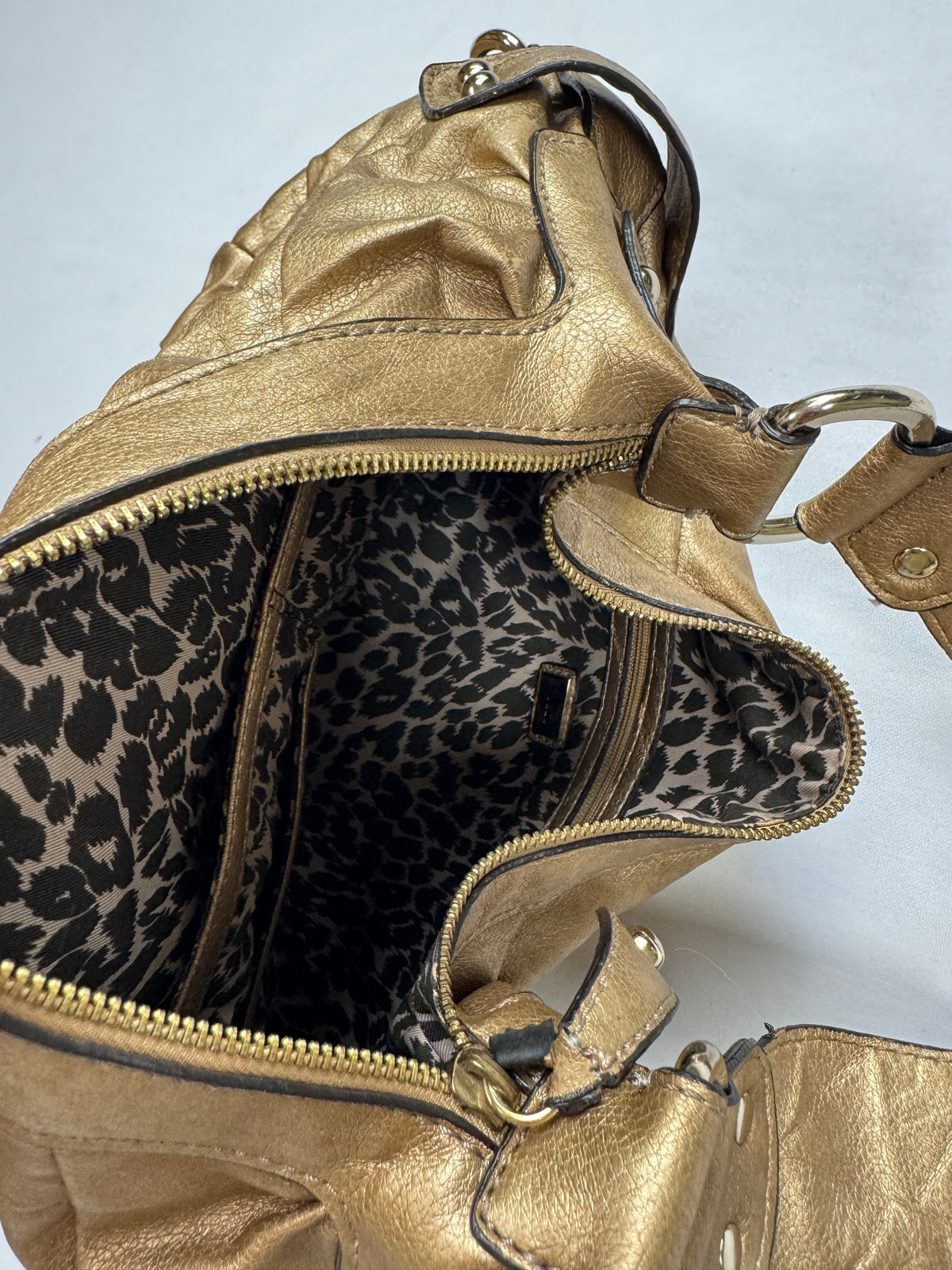 Gold Guess Bag ♡