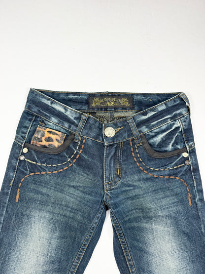 Red Pepper Skull Flared Jeans ♡ 25”