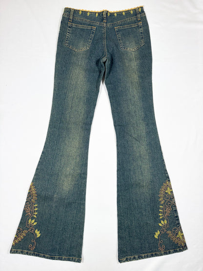 Embroidered Flared Jeans ♡ Size XS