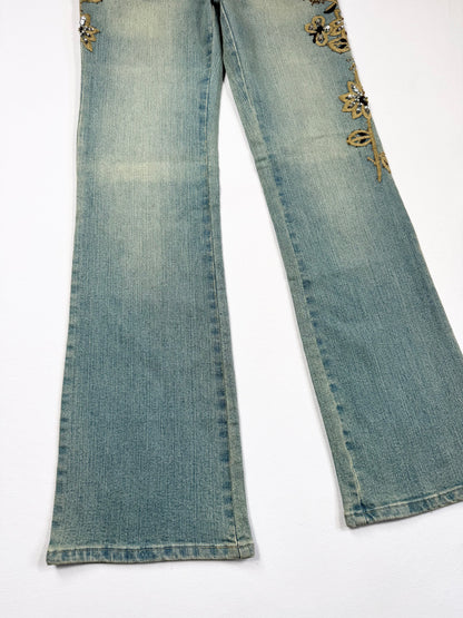 Lightwash Embroidered Flower Butterfly Flared Jeans ♡ 28”