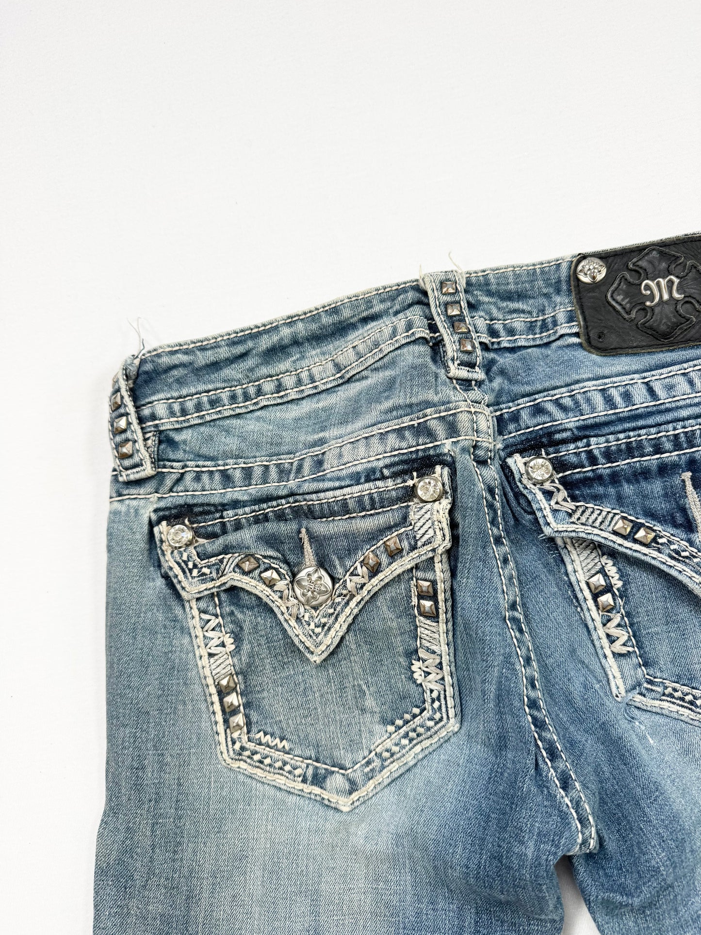 Miss Me Studded Flared Jeans ♡ 25”