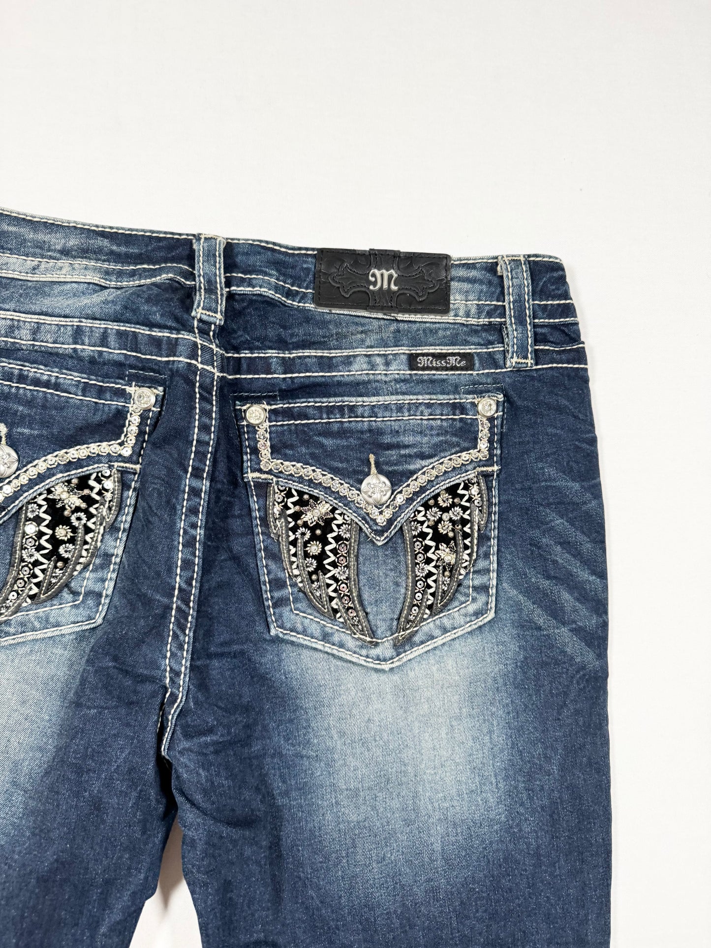 Miss Me Wing Flared Jeans ♡ Size 33”