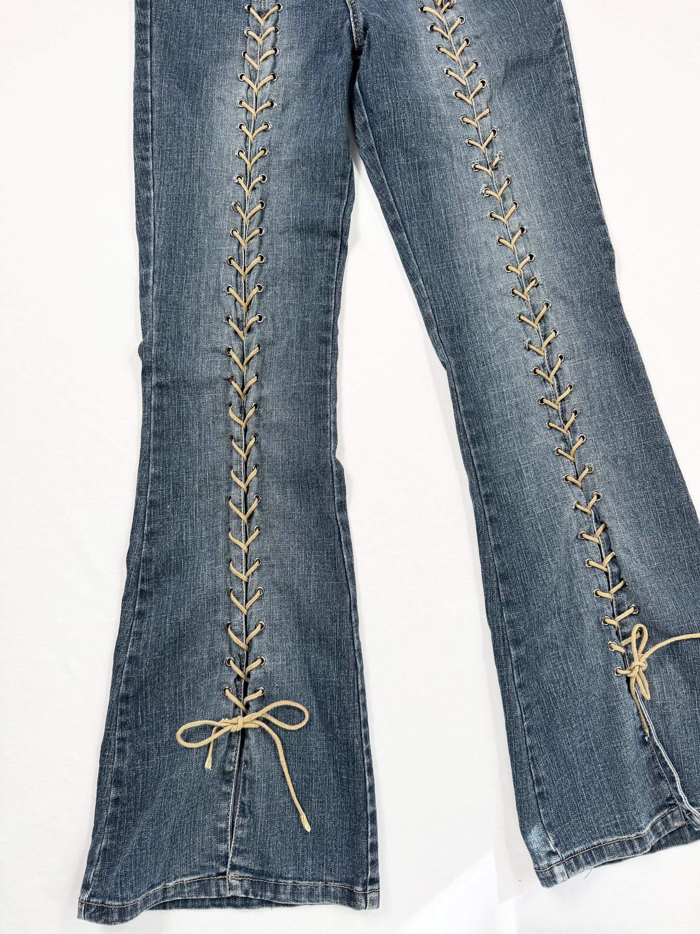 Mudd Lace Up Flared Jeans ♡ S