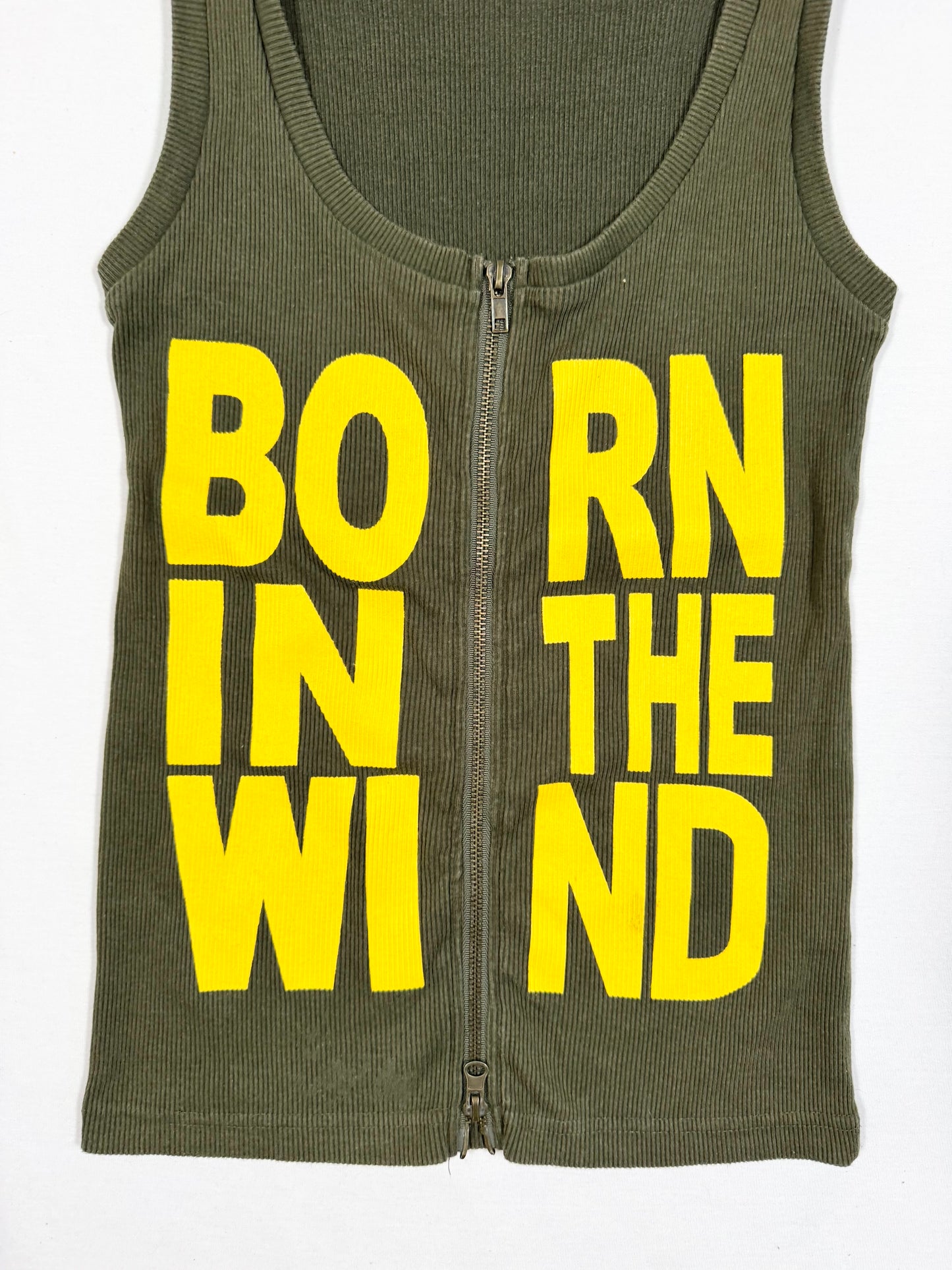 “Born in the wind” Zipper Tank ♡ Size S