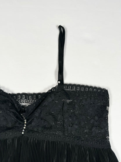 Black Lace Bust Cami