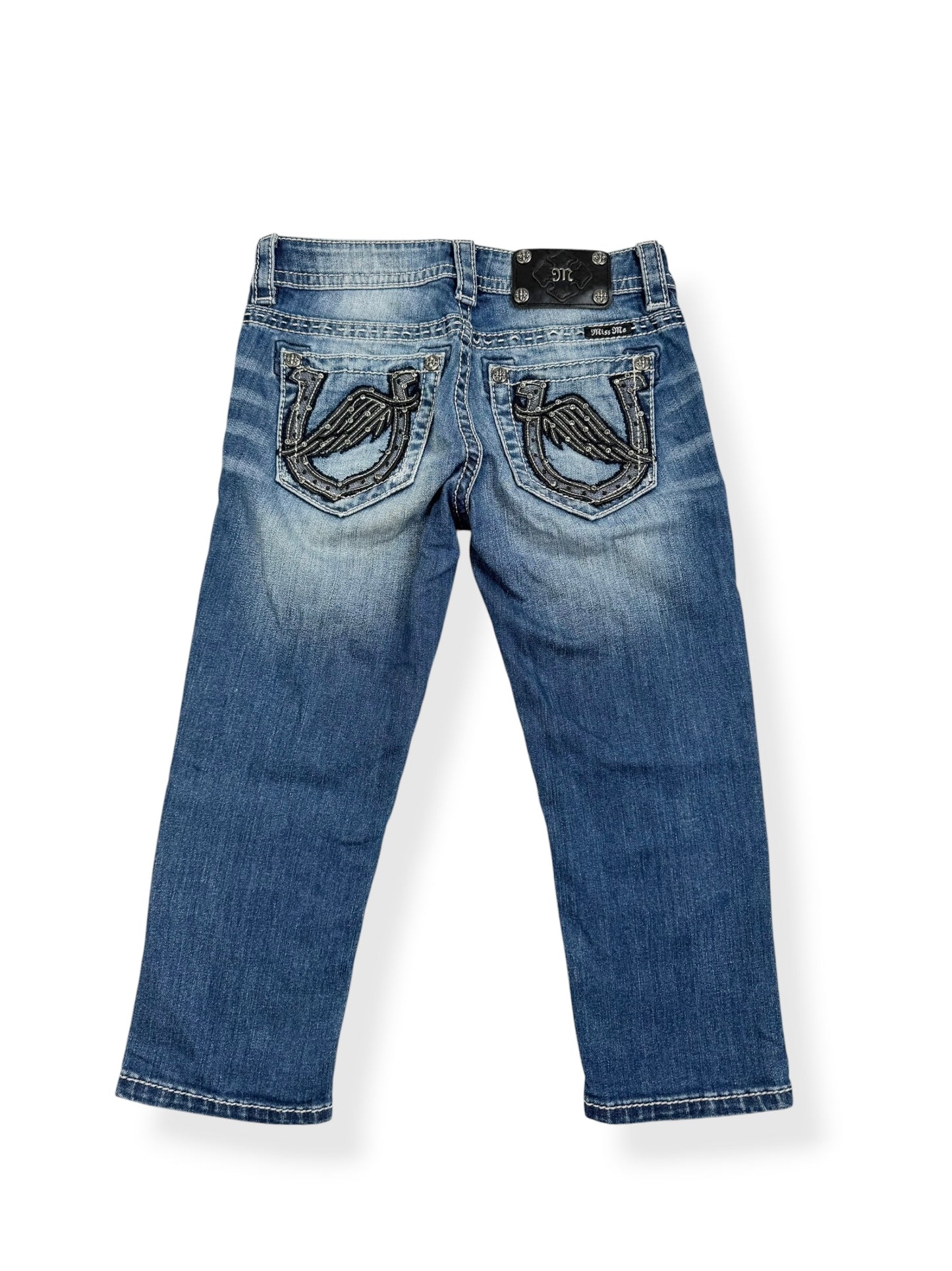 Wing Horseshoe Miss Me Capris ♡ 25”