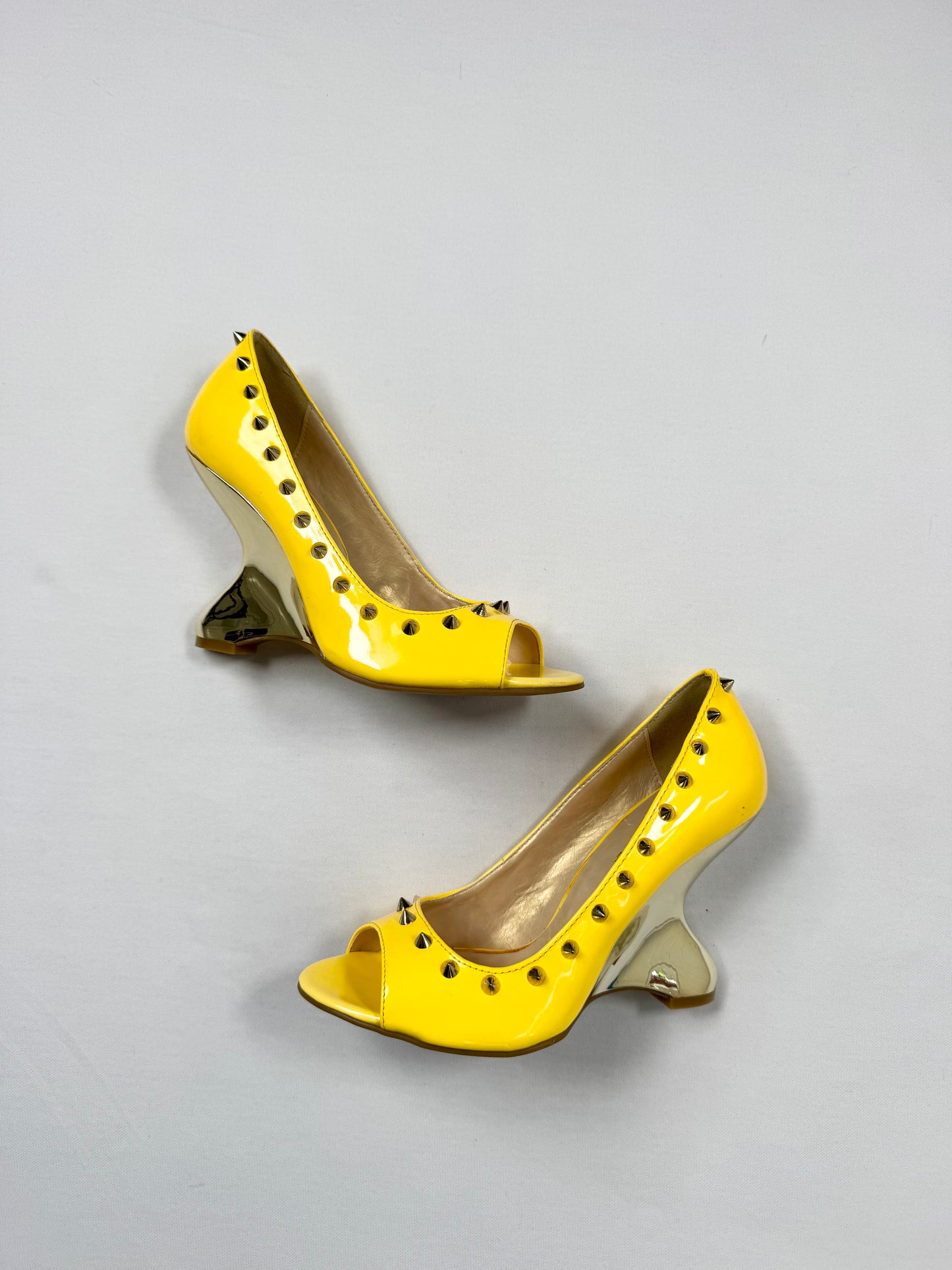 Shoe Republic LA Yellow Studded Heels ♡ 7