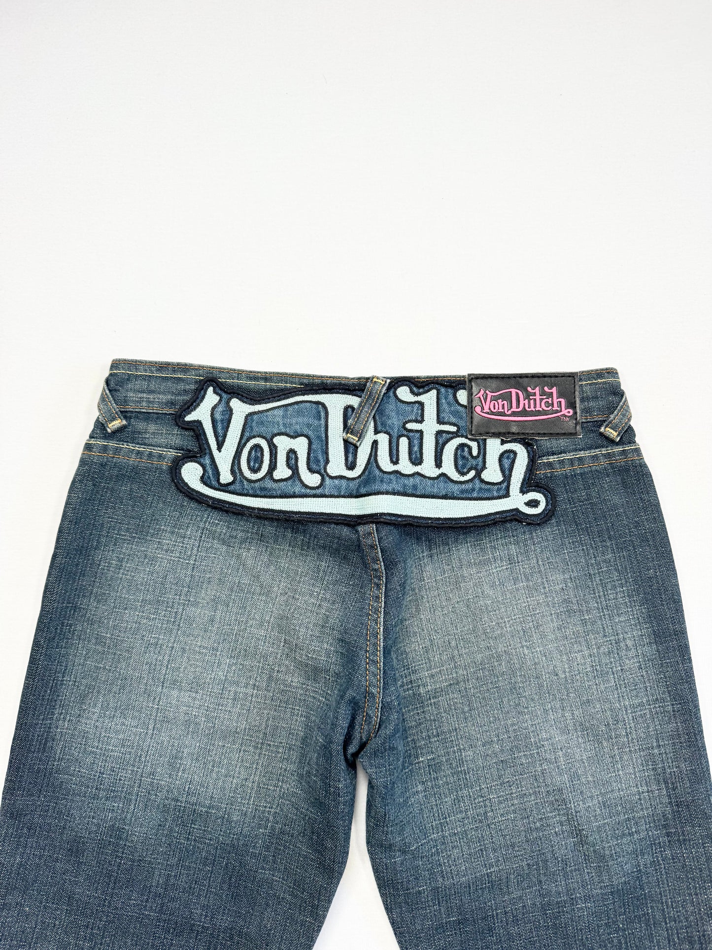 Von Dutch Blue Patch Flared Jeans ♡ 26”