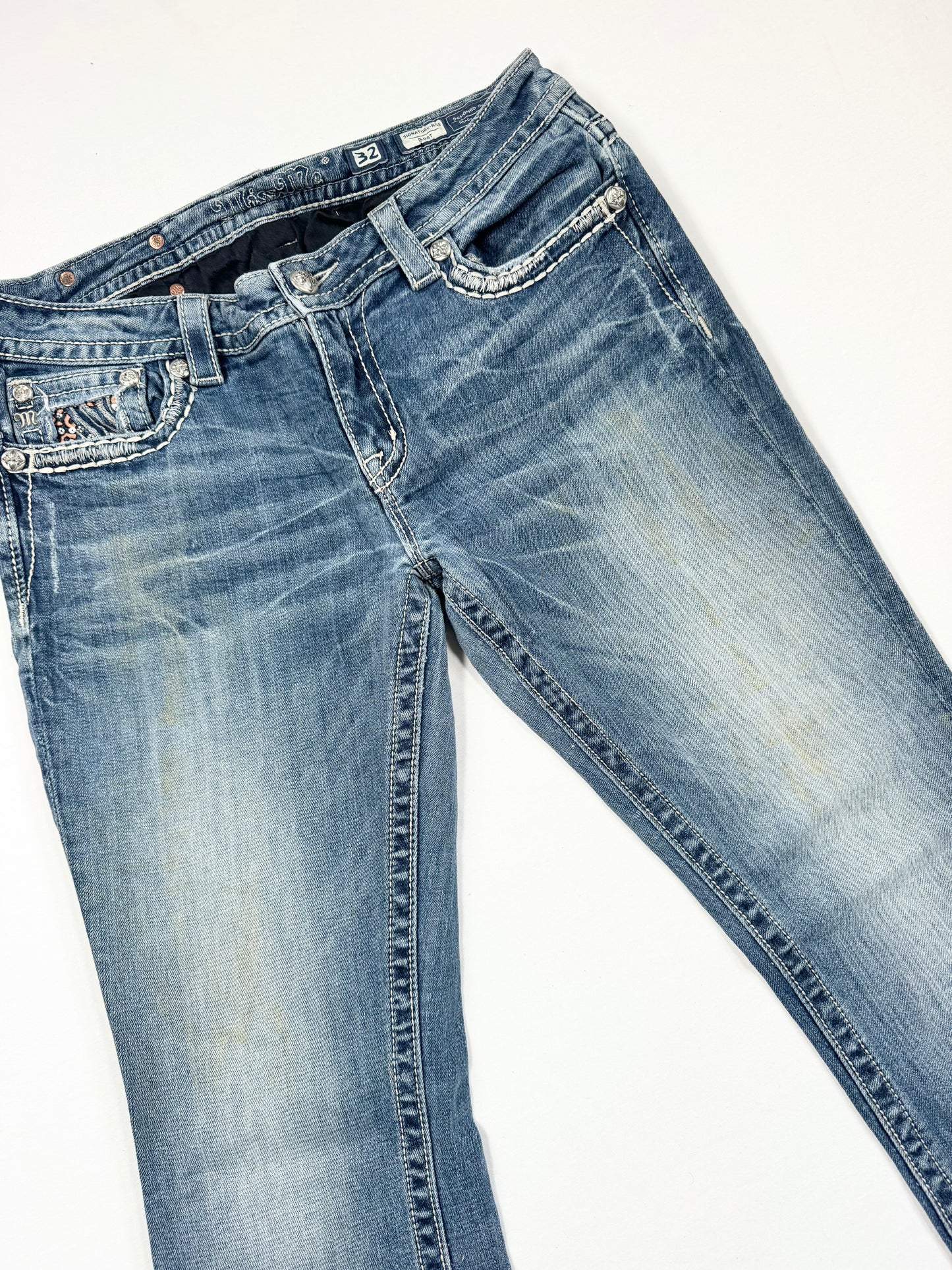 Miss Me Animal Print Flared Jeans ♡ 32”