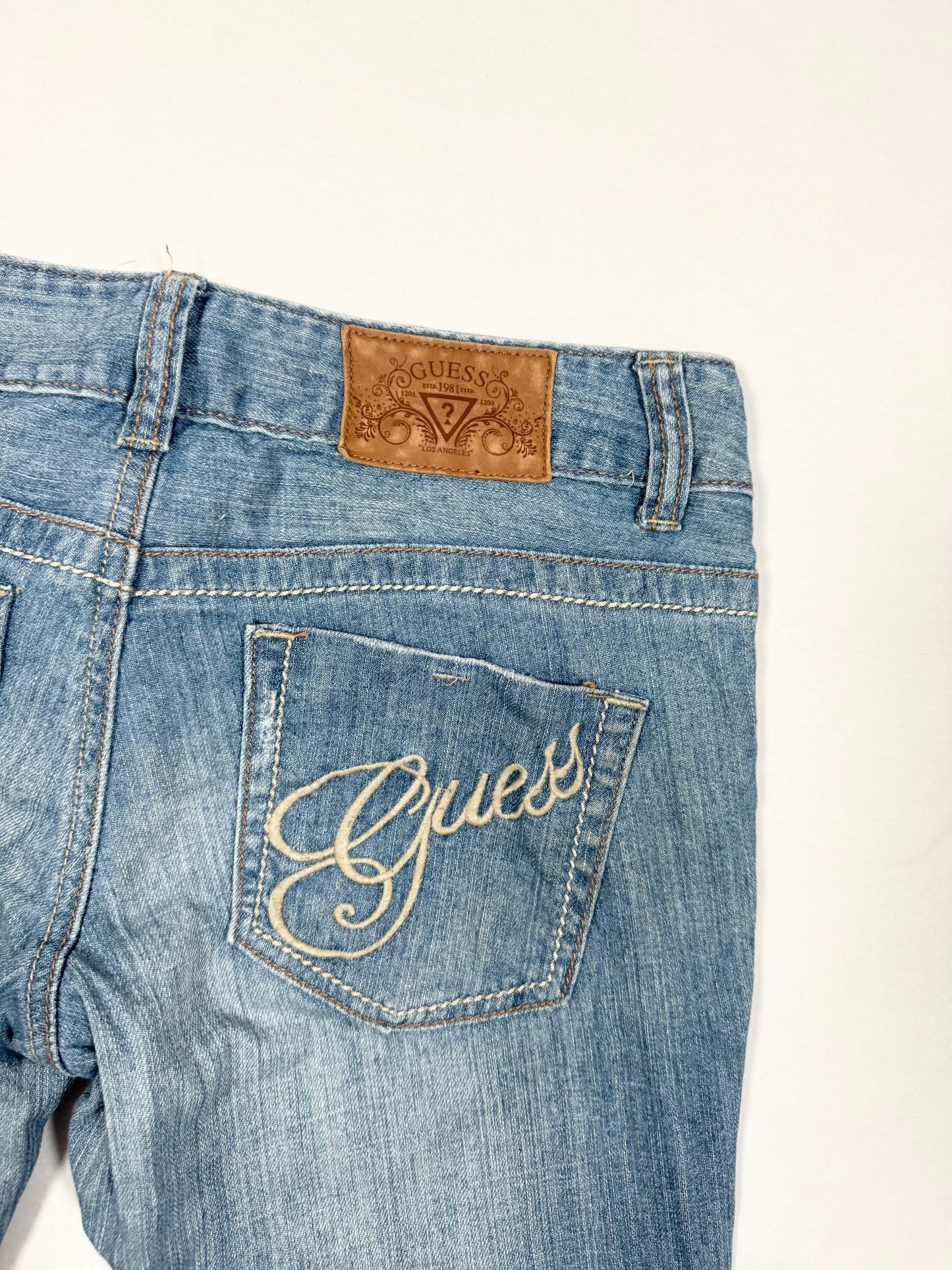 Guess Flared Jeans ♡ Size S
