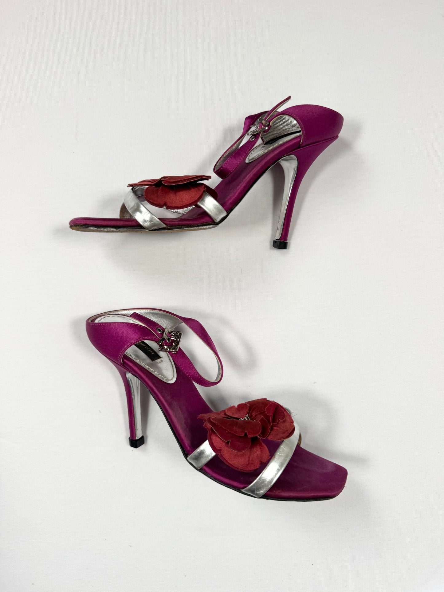LV Fuchsia Satin Flower Heels ♡ 35.5