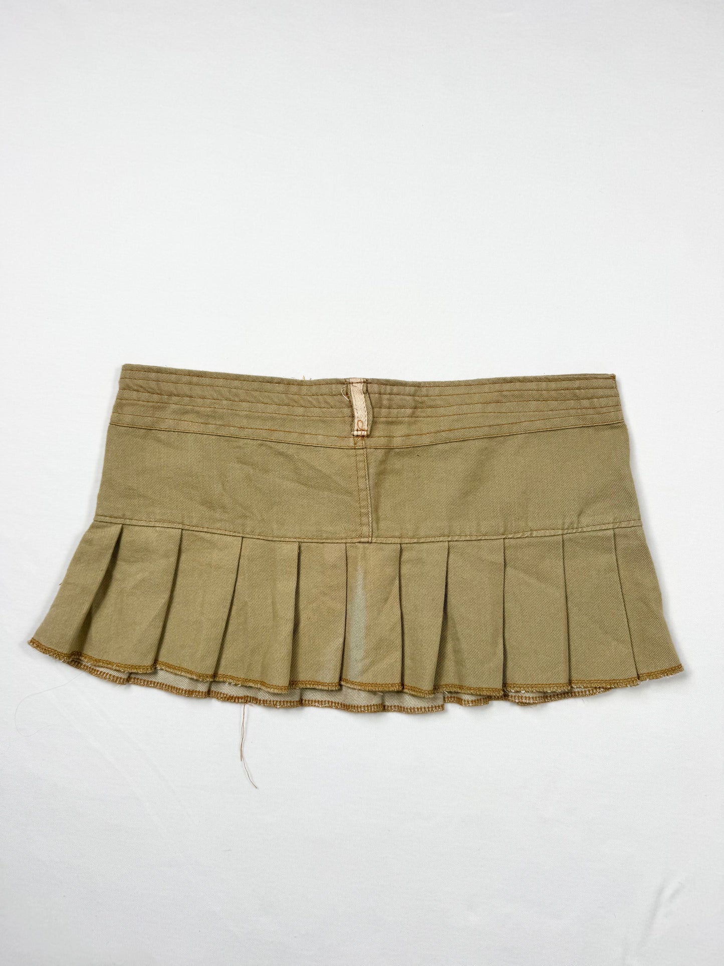 Billabong Pleated Mini Skirt ♡ M