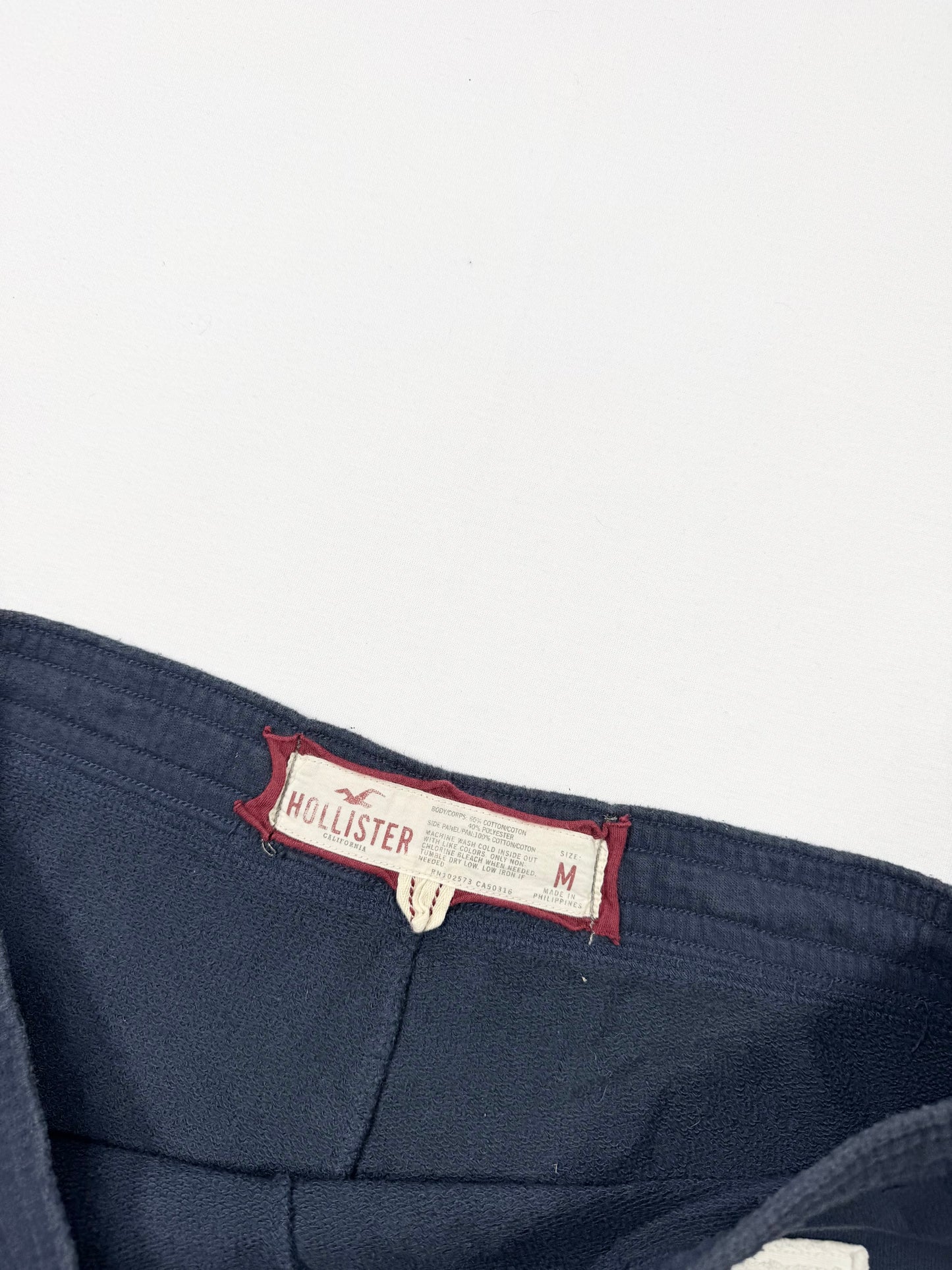 Hollister Navy Shorts ♡ L/XL