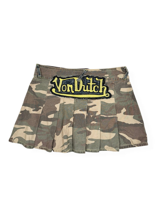 Von Dutch Camo Pleated Skirt ♡ Size XS