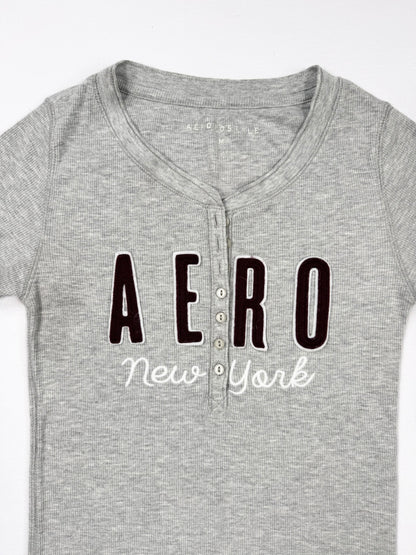 Aero Henley Tee ♡ M
