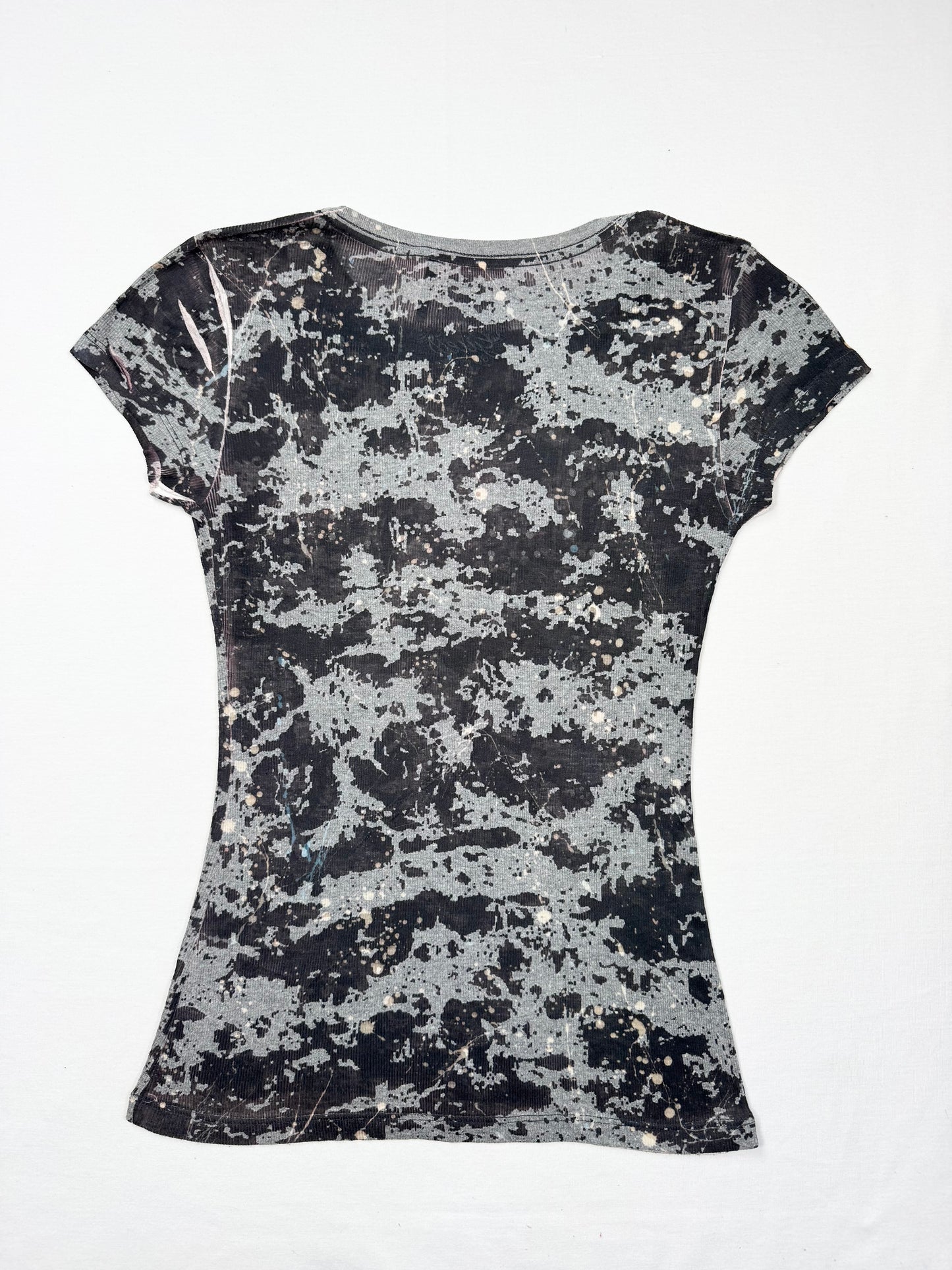 Guess Grunge Tee ♡ S