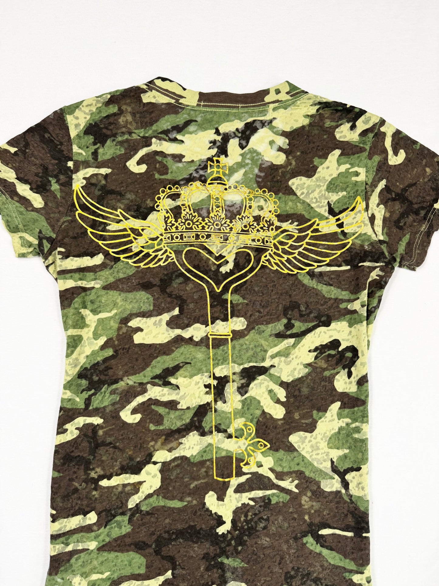 Camo Wing & Key Print Tee ♡ S
