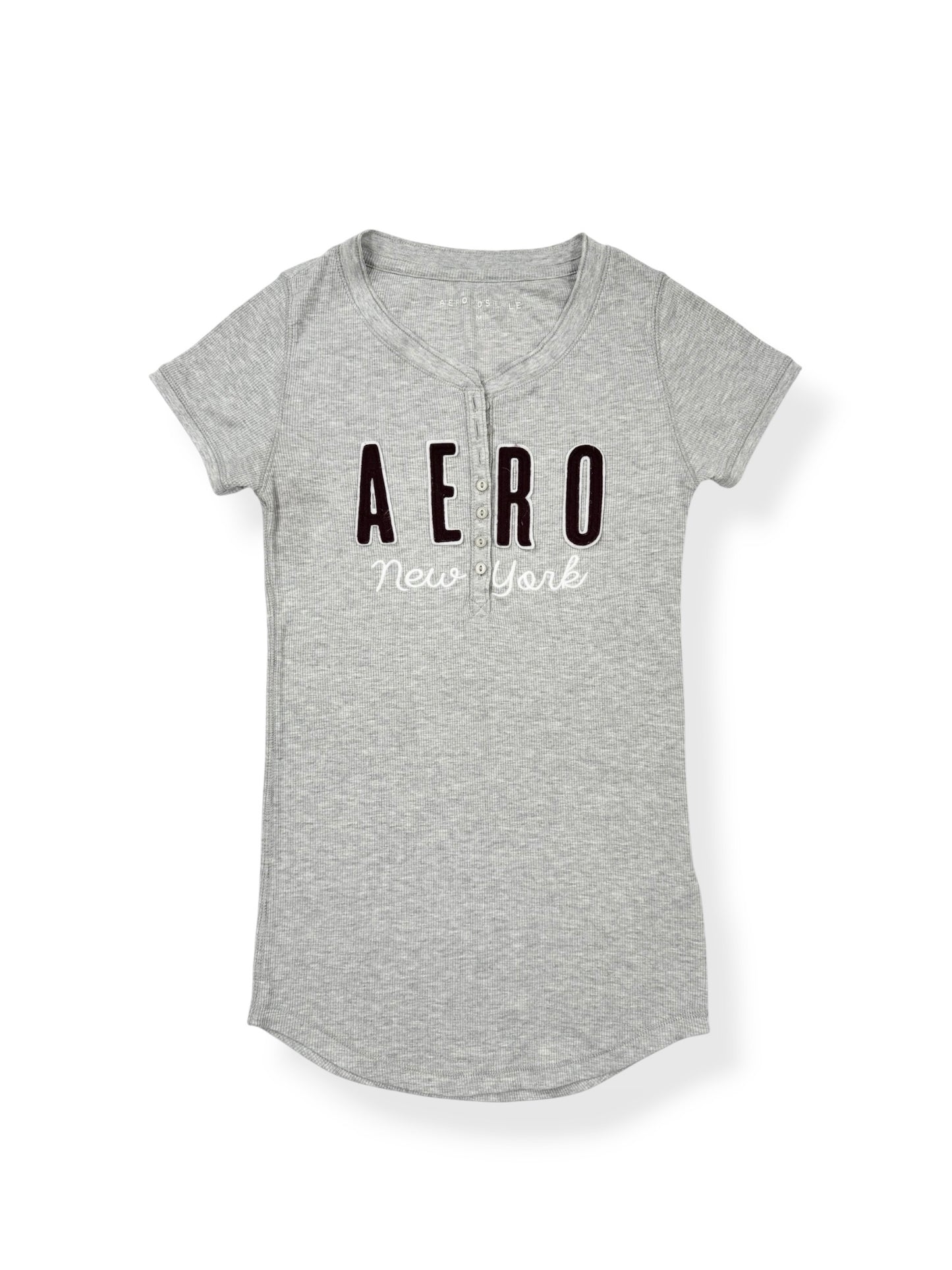 Aero Henley Tee ♡ M