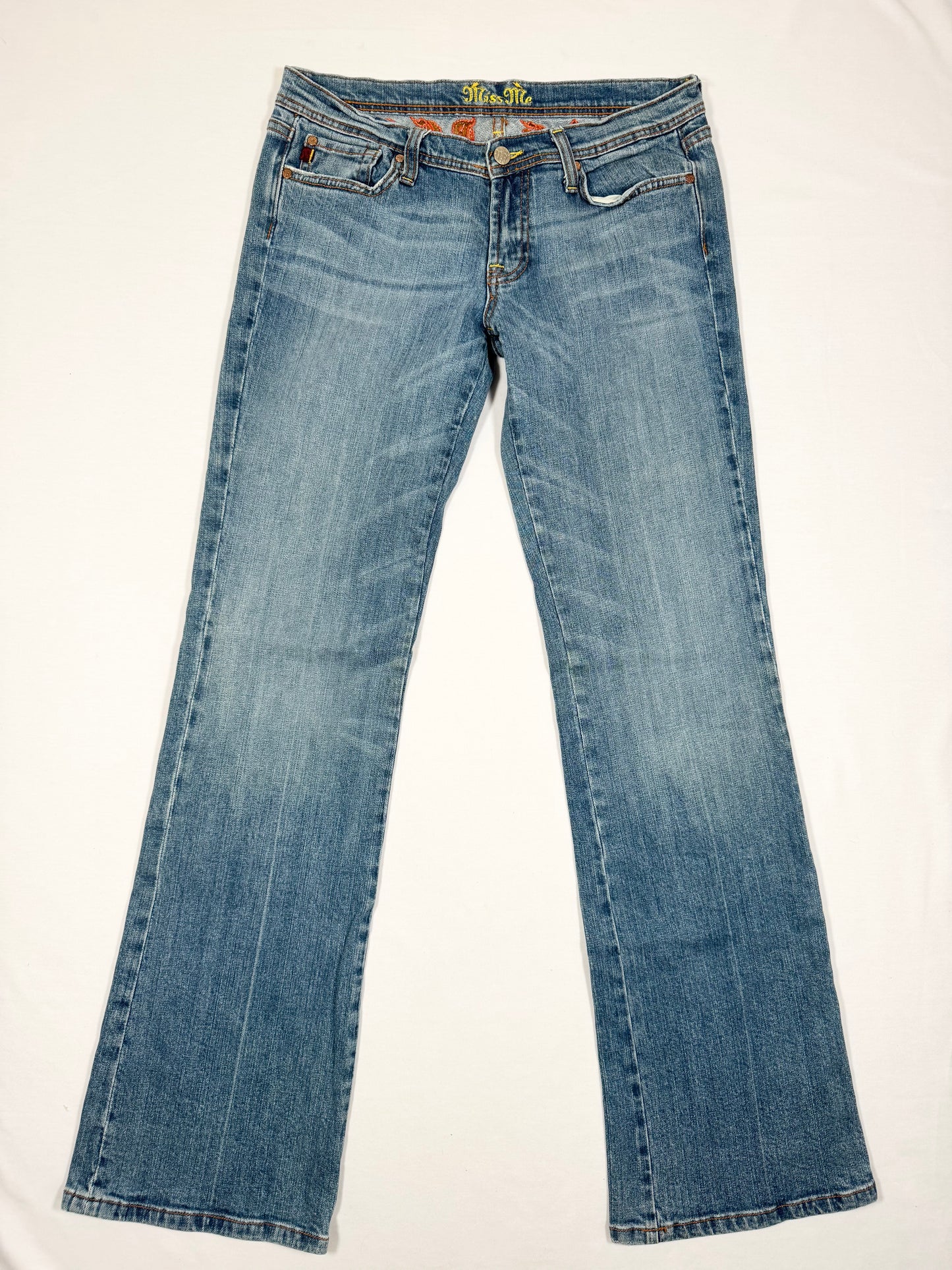Miss Me Embroidered Jeans ♡ Size M