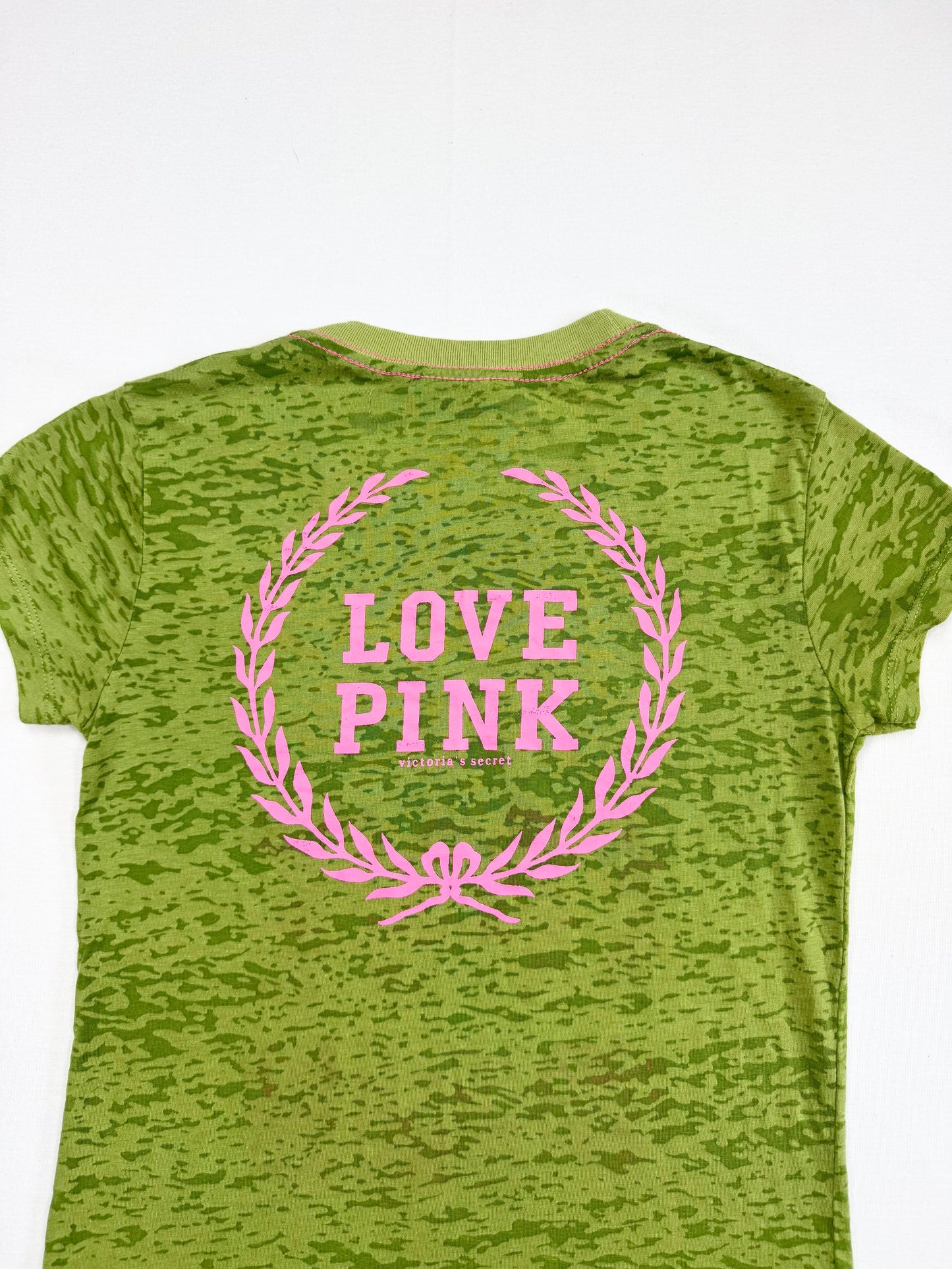 PINK “Love Pink” Green Tee ♡ M