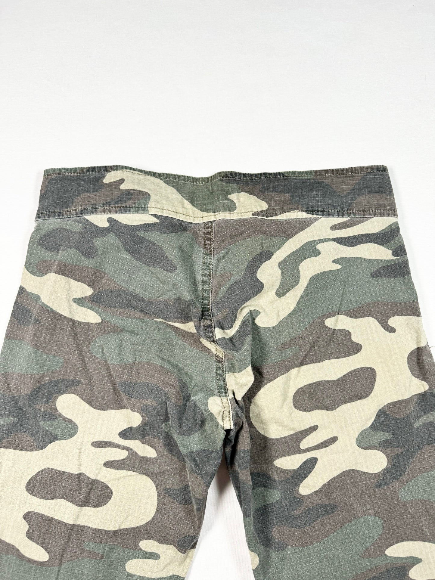 L.e.i Camo Flared Pants