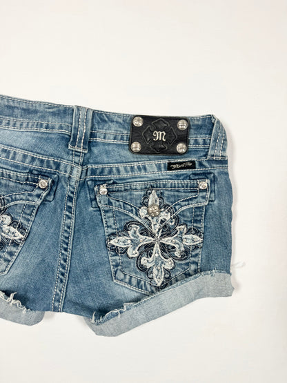 Miss Me Cross Shorts ♡ 29”