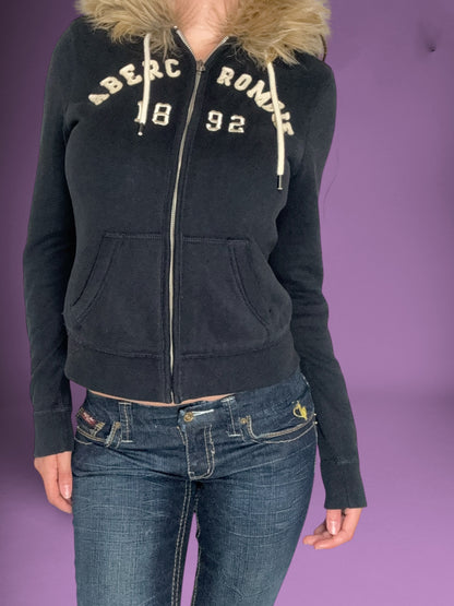 Abercrombie Fur Zip Up ♡ Size M