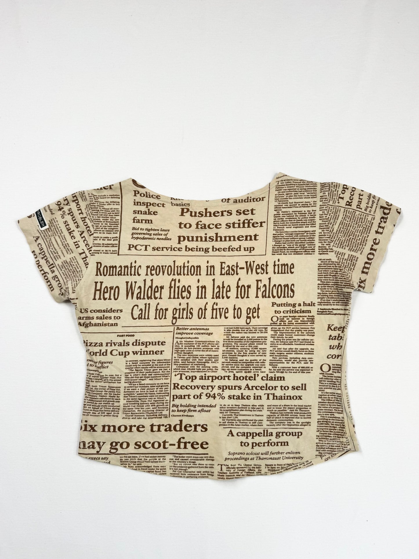 Newsprint Girl Tee ♡ S