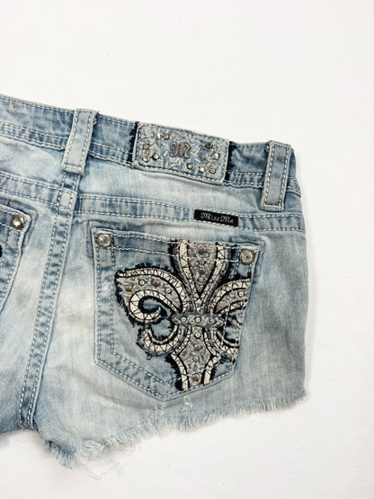Miss Me Cross Shorts ♡ 27”