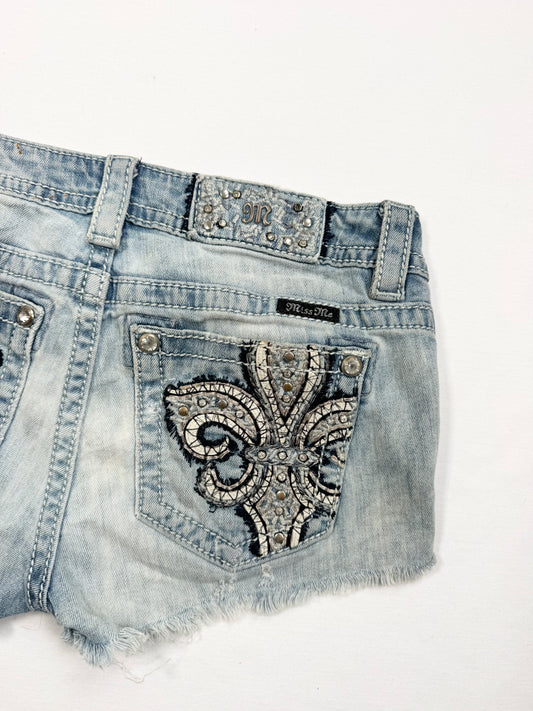 Miss Me Cross Shorts ♡ 27”