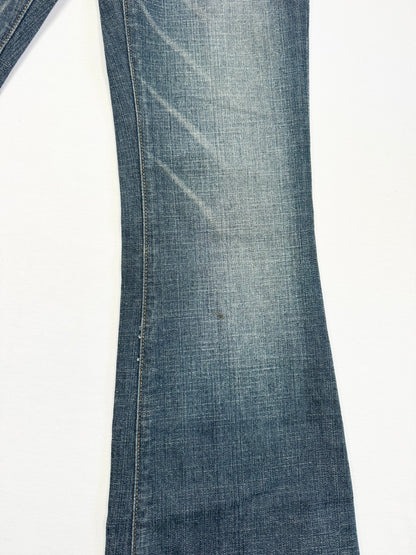 Von Dutch Blue Patch Flared Jeans ♡ 26”