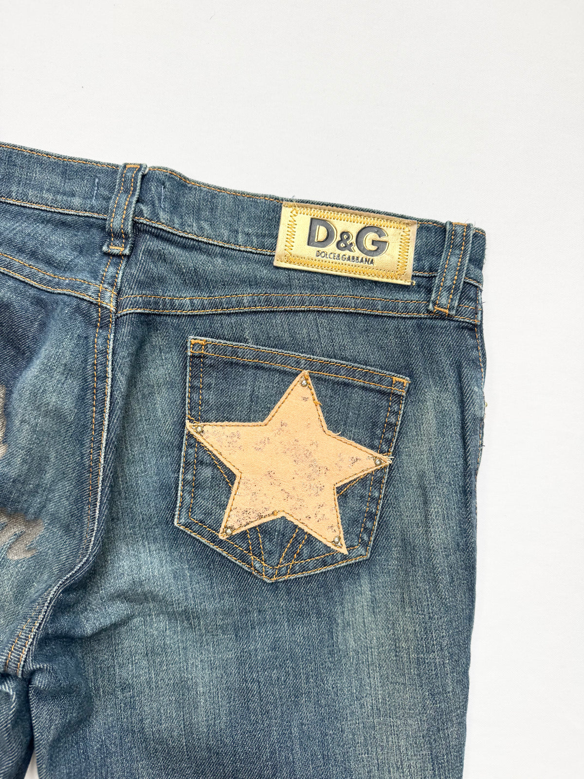 D&G “Don’t Touch My Bum” Jeans ♡ 28”