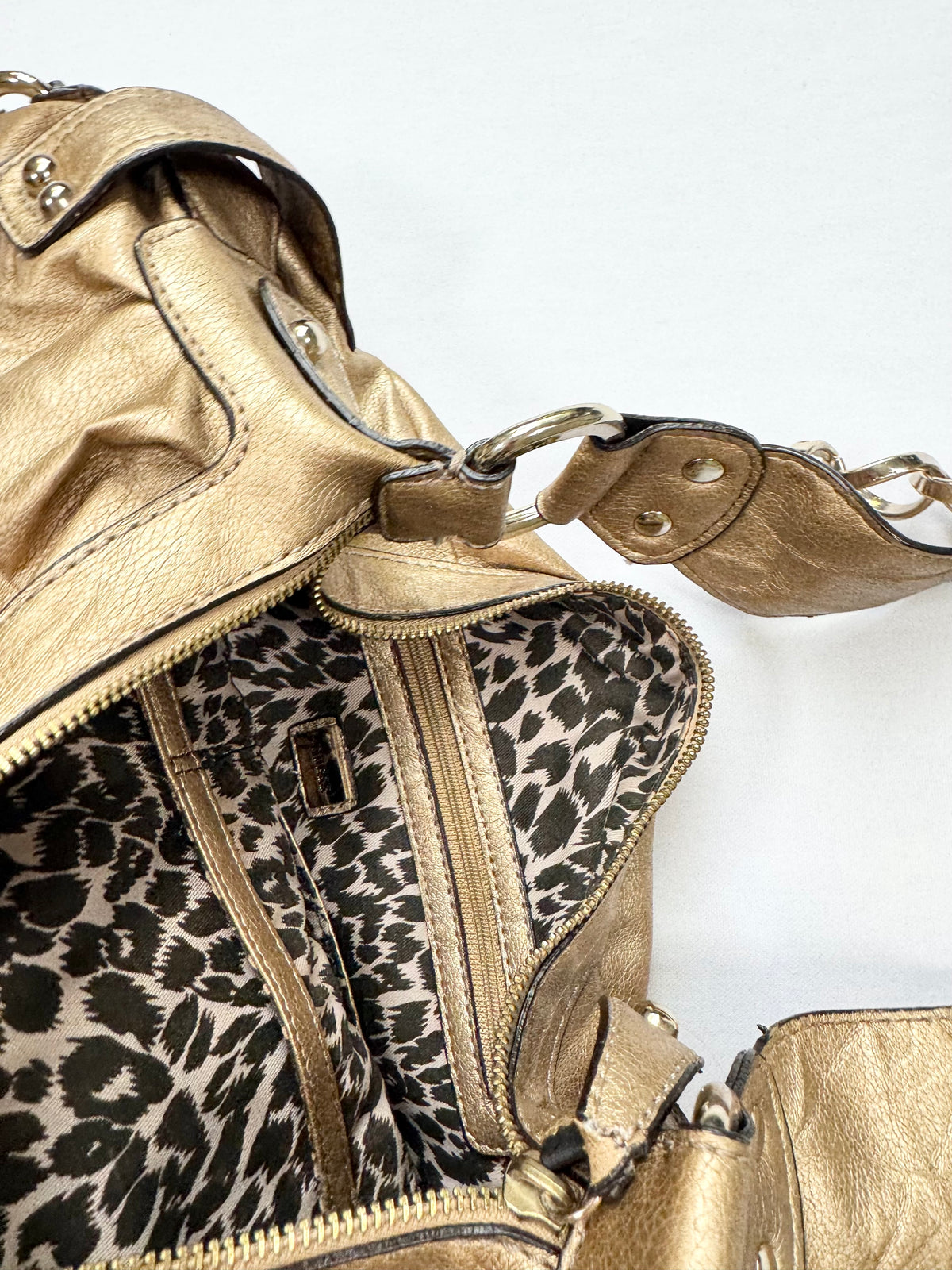 Gold Guess Bag ♡